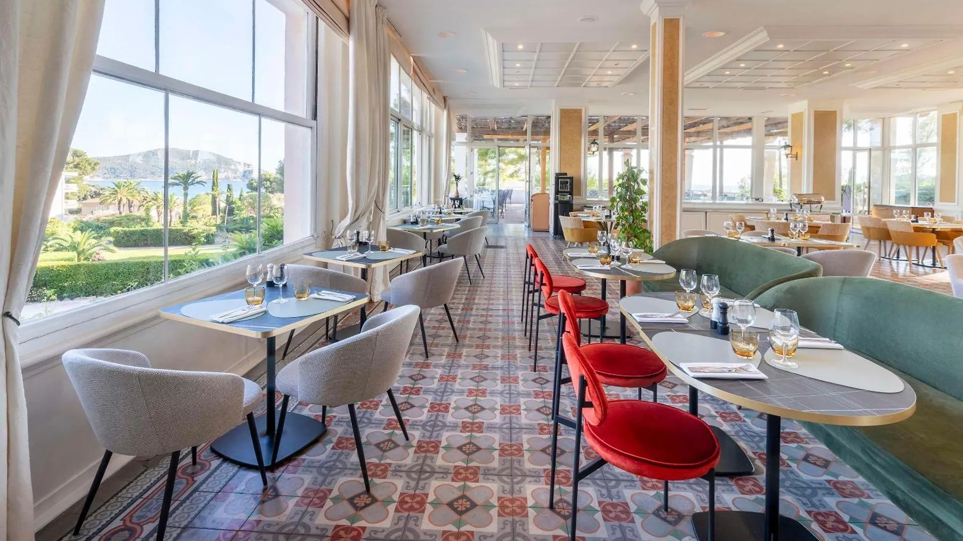 Grand Hotel Des Lecques; BW Signature Collection Saint-Cyr-sur-Mer 3*,  France