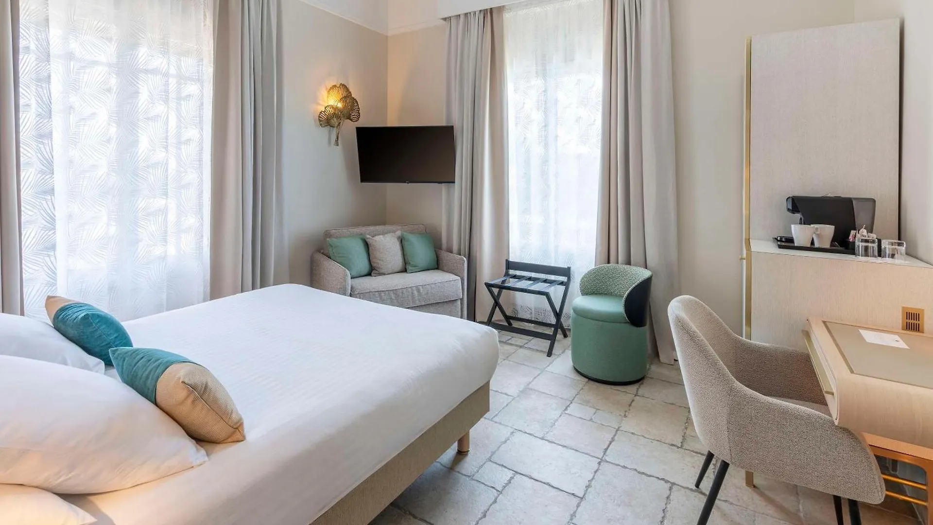 ***  Grand Hotel Des Lecques; BW Signature Collection Saint-Cyr-sur-Mer France