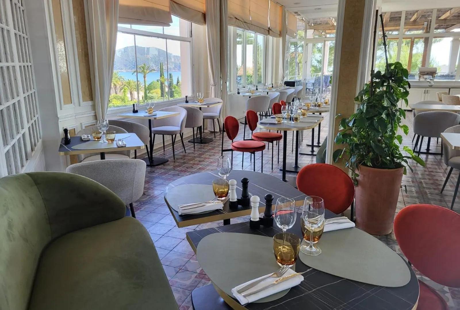 ***  Grand Hotel Des Lecques; BW Signature Collection Saint-Cyr-sur-Mer France