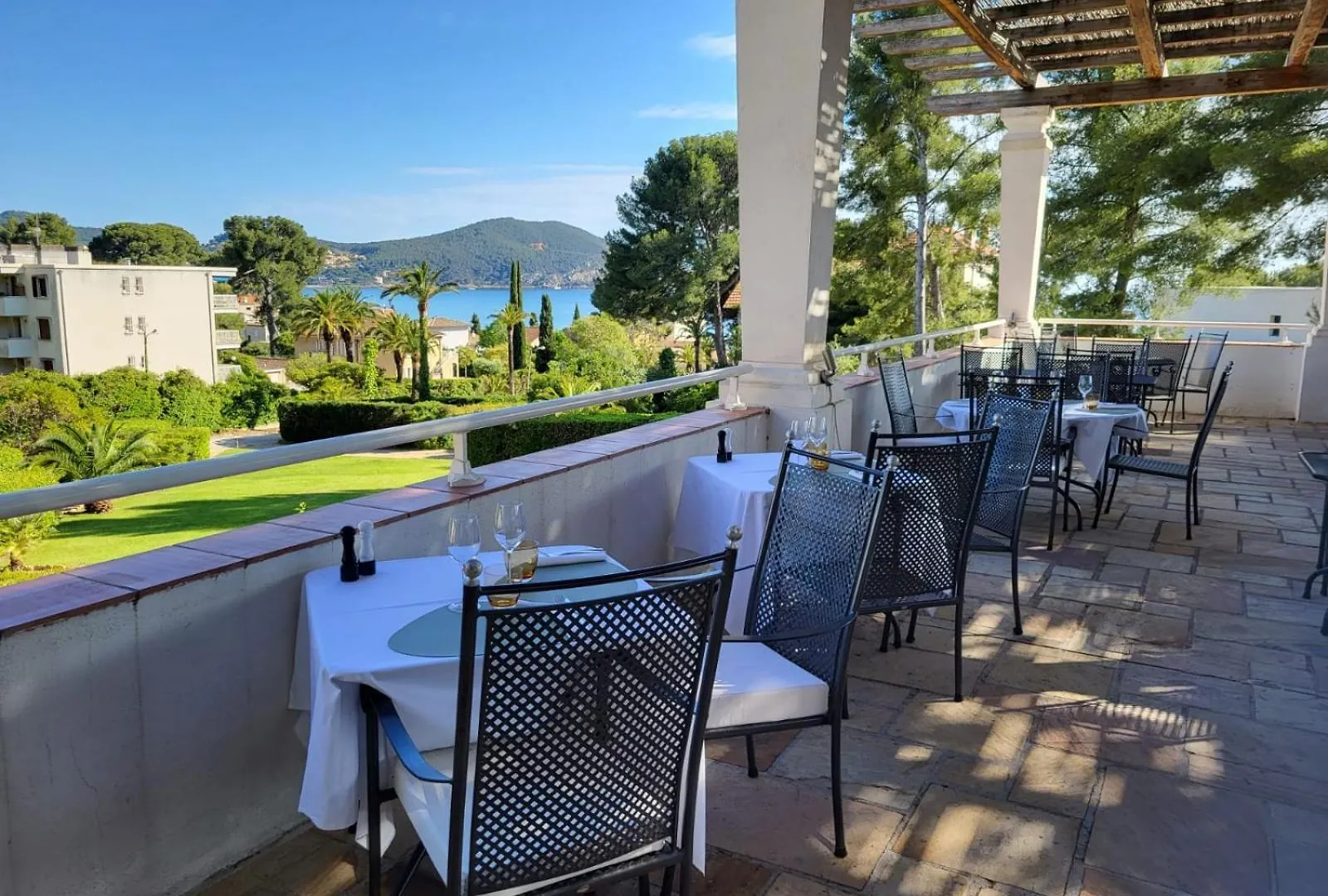 Grand Hôtel Les Lecques Saint-Cyr-sur-Mer 3*,